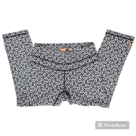 Lucy PowerMax Hatha Collection Black & White Crop Workout Capri Leggings XS - Picture 6 of 11
